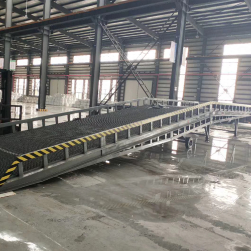 移動(dòng)液壓登車橋